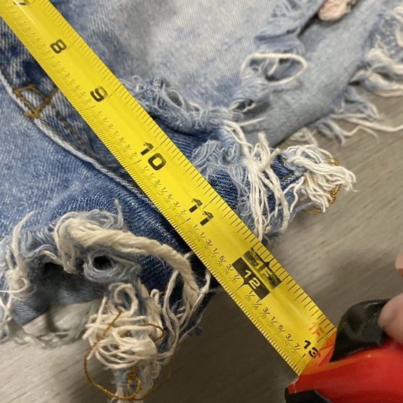Anthropologie Pilcro Indigo Distressed Little Shortie Mini Mid Rise Shorts 31 - Picture 7 of 8